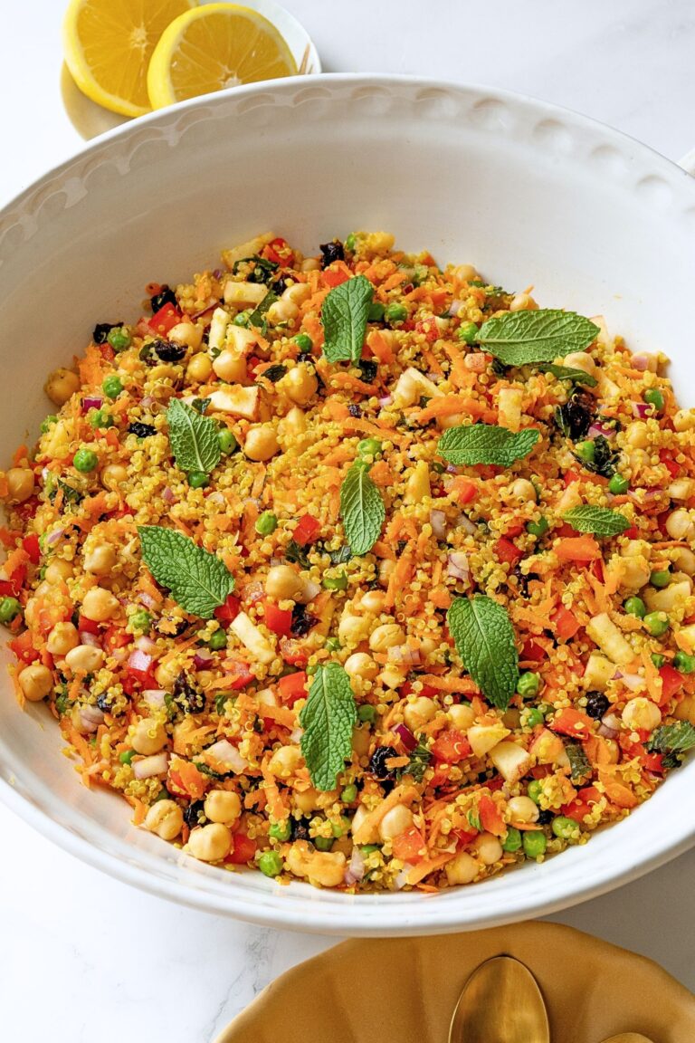 moroccan quinoa salad with chickpeas