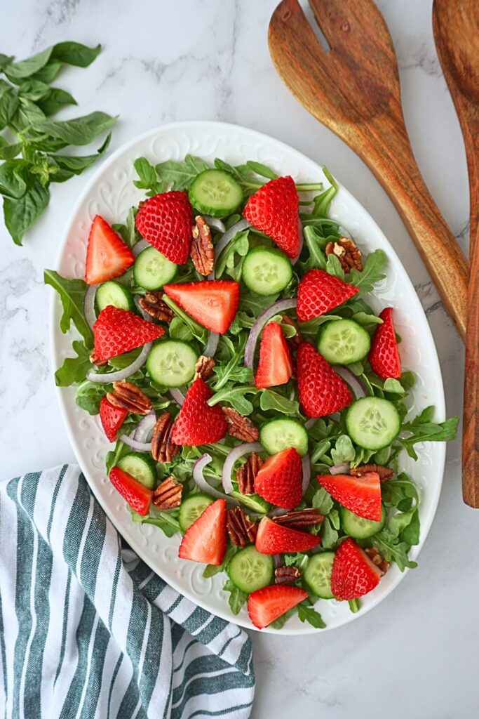 strawberry arugula salad