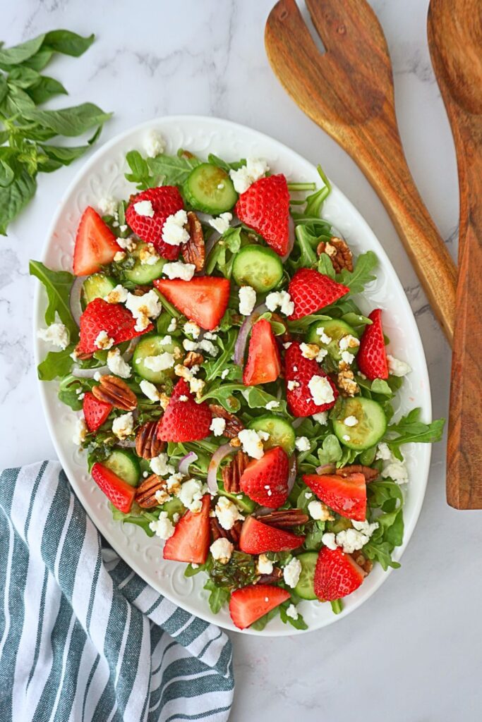 strawberry arugula salad