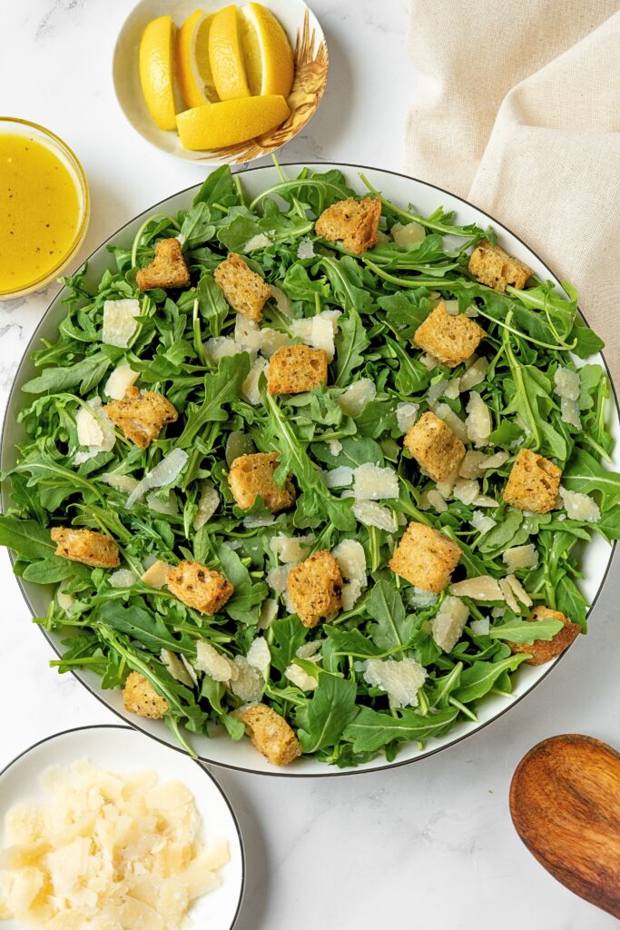 arugula salad with lemon vinaigrette dressing