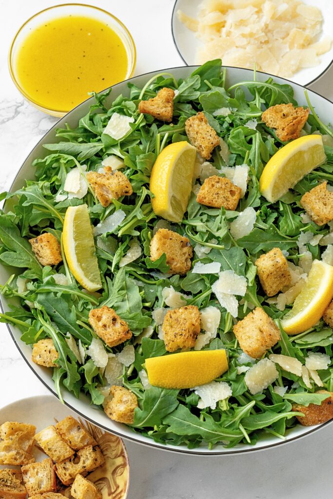 arugula salad with lemon vinaigrette dressing