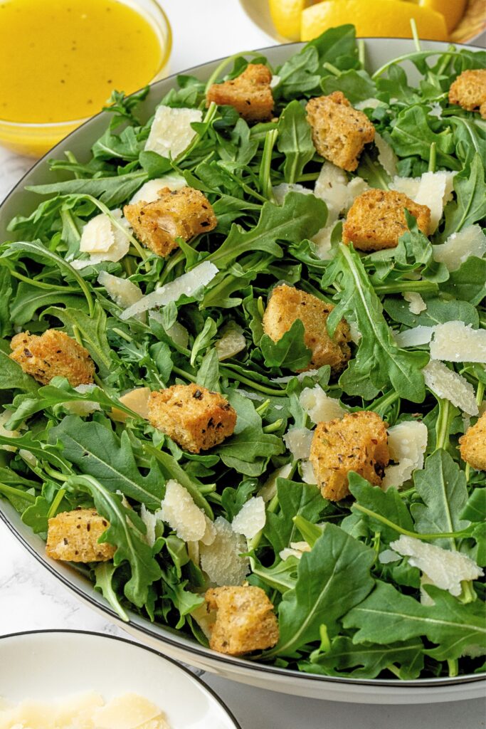 arugula salad with lemon vinaigrette dressing