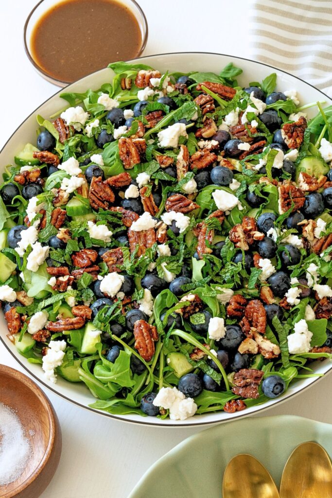 blueberry arugula salad