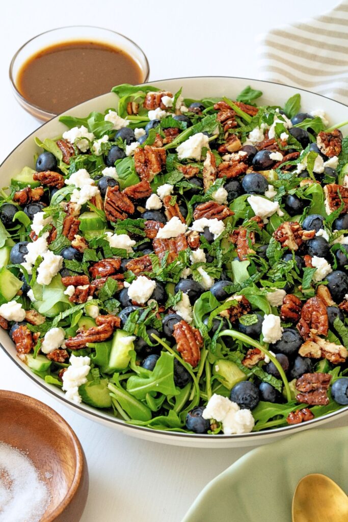 blueberry arugula salad