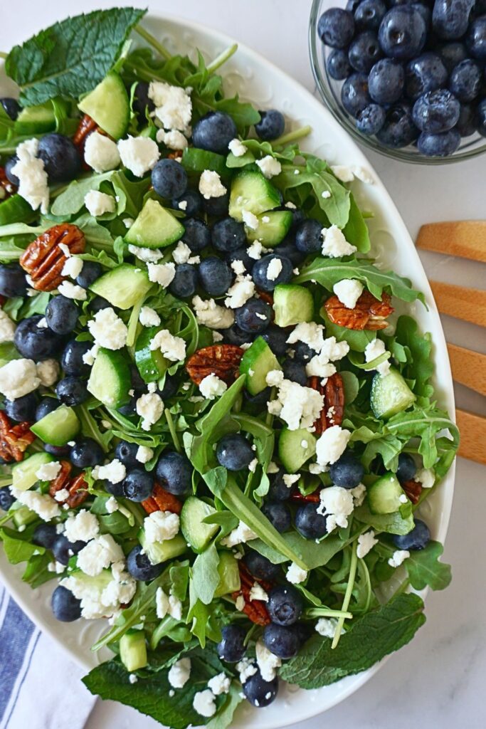 blueberry arugula salad