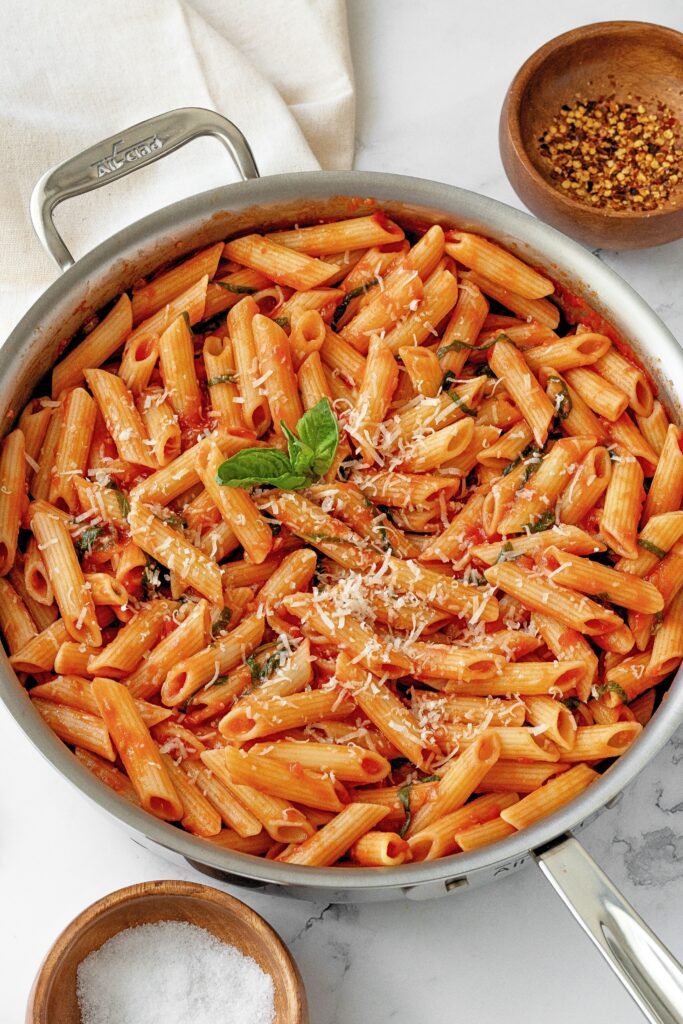 Penne Arrabbiata (Spicy Tomato Pasta)