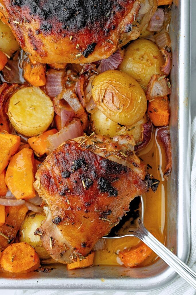 sheet pan chicken with potatoes and carrots